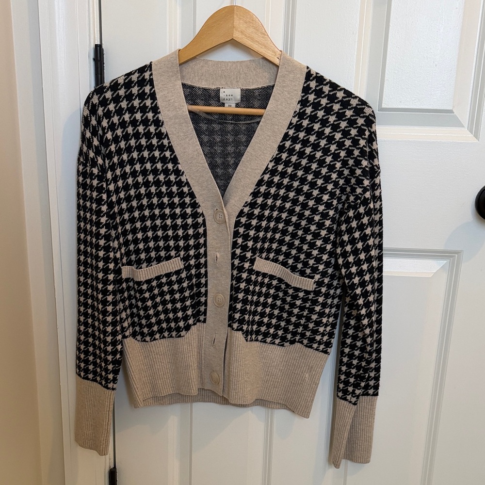 a new day Black and Cream Houndstooth Cardigan